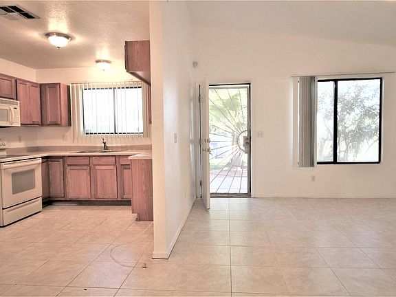 5th image of 1751 N Silver Mountain Pl
