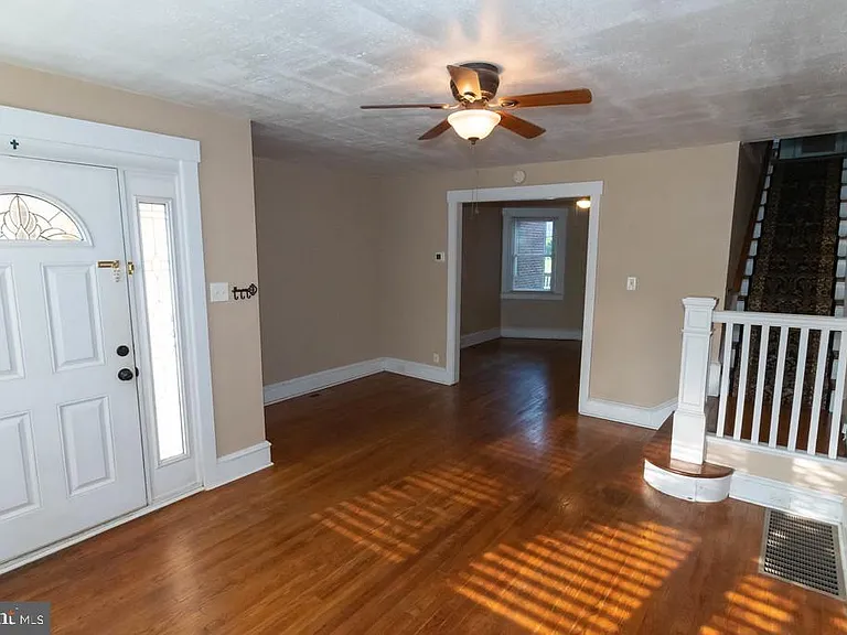 335 Stuart Ave — Photo 2