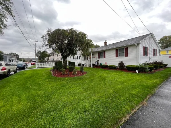 44 Thomas St, Chicopee, MA 01013