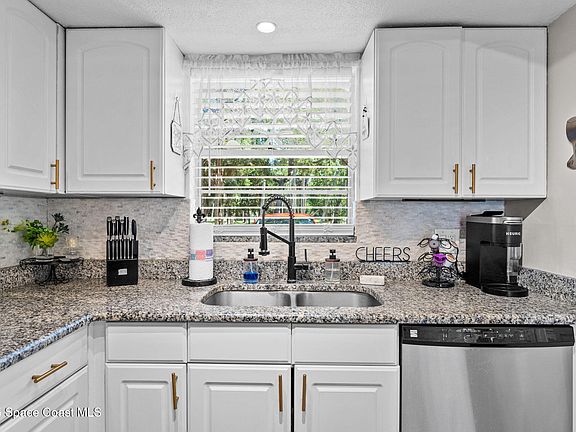 5th image of 261 Cape Shores Cir Unit 18