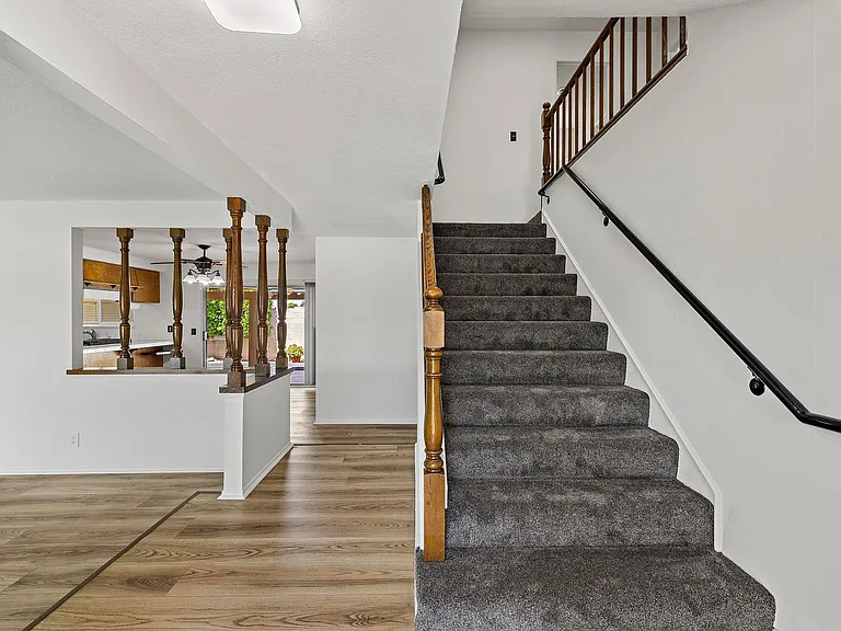 629 S Vicki Ln — Photo 24