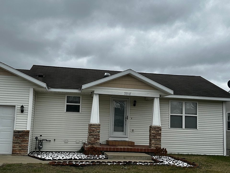 1st image of 3318 112th Ave #3318