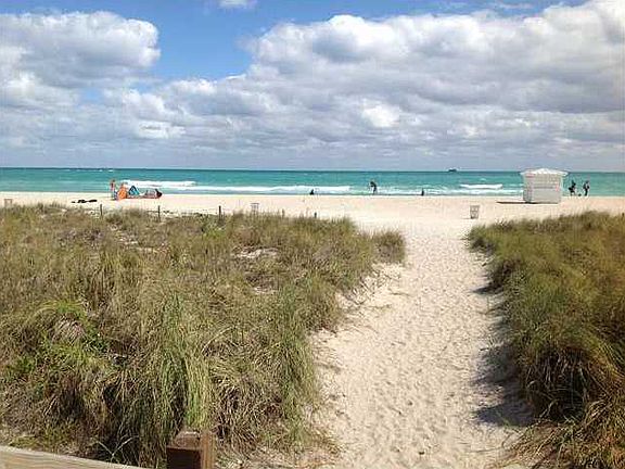 4th image of 2301 Collins Ave APT 1016