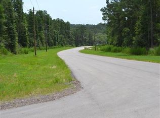 Feldspar Ln, Huntsville, TX 77340