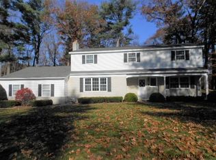 16 Blue Spruce Ln, Ballston Lake, NY 12019