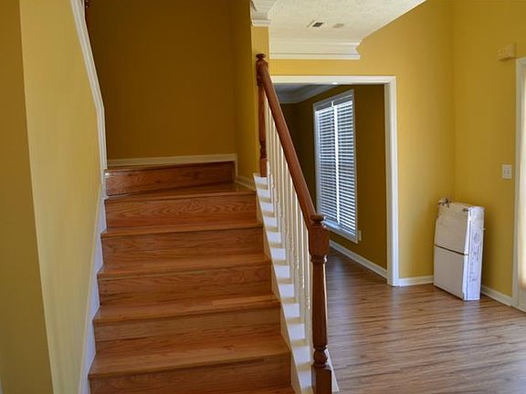 5th image of 519 Grove Creek Ct