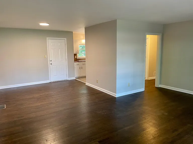 6711 Sunny Brook Ln — Photo 3