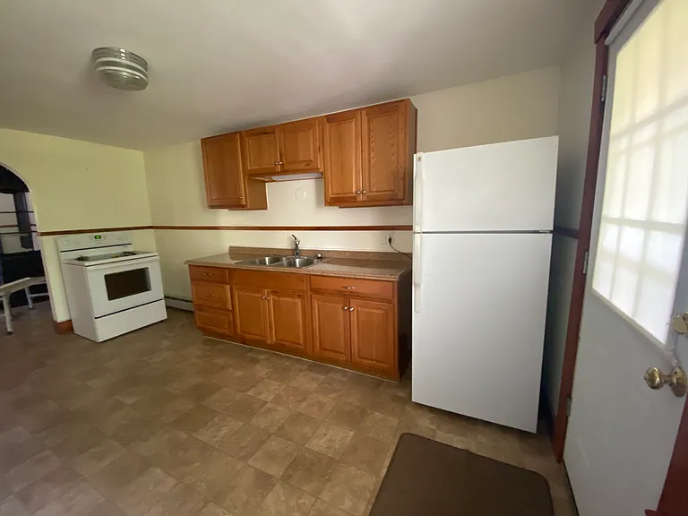72 Mount Vernon Ave #3 — Photo 2
