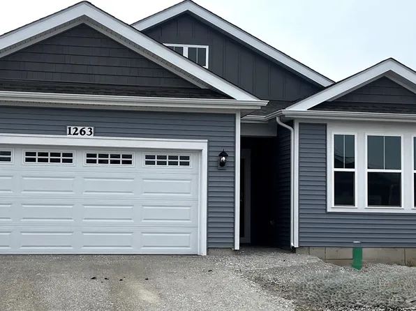 1263 Wild Tulip Cir, Bartlett, IL 60103