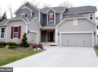 1211 County Road C2, Roseville, MN 55113