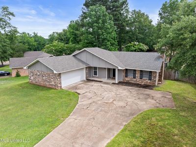 212 Pebble Brook Dr, Clinton, MS, 39056