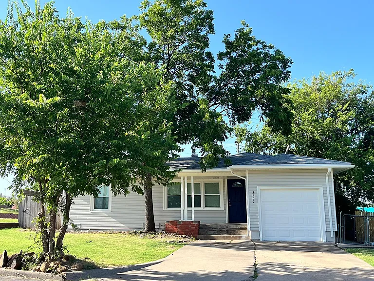 3802 NW Arlington Ave — Photo 10