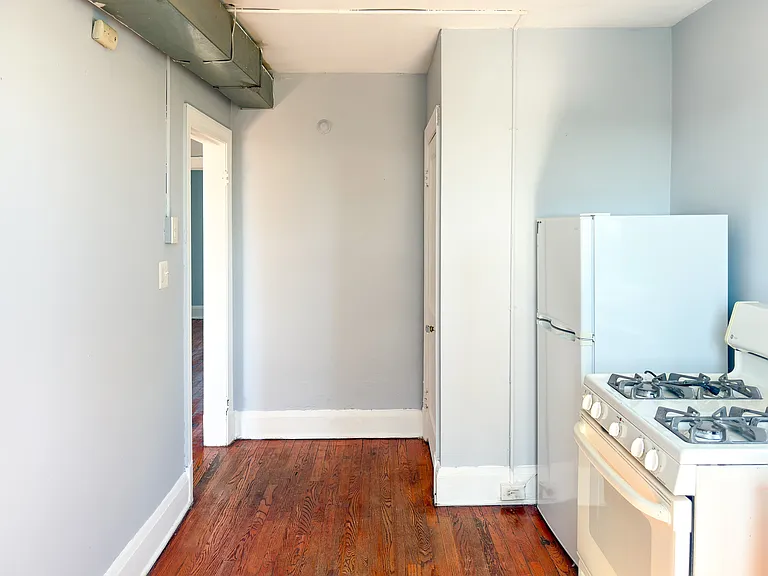 922 Calwell Rd #2 — Photo 11