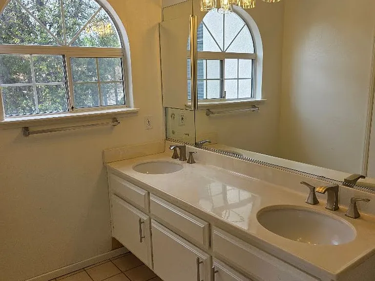 45104 Putting Green Ct — Photo 18