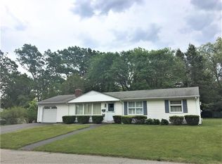 30 Duchess St, Warwick, RI 02886