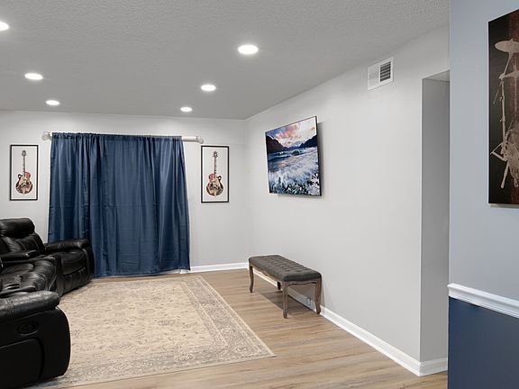 2nd image of 500 Paragon Mills Rd APT M12