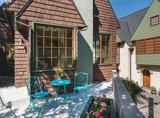 2533 NW Westover Rd #4, Portland, OR 97210