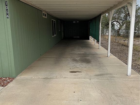 3rd image of 1064 Holly Street