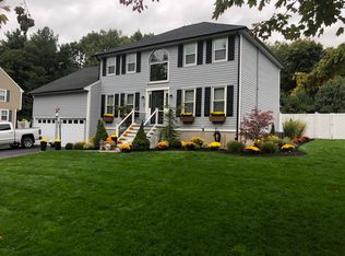 12 Blueberry Ln, Wilmington, MA 01887