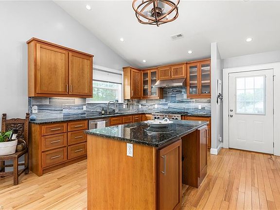 4th image of 179 Dodson Rd