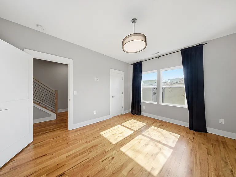 1602 Julia Maulden Pl — Photo 31