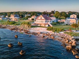 1 Calumet Rd, Fairhaven, MA 02719