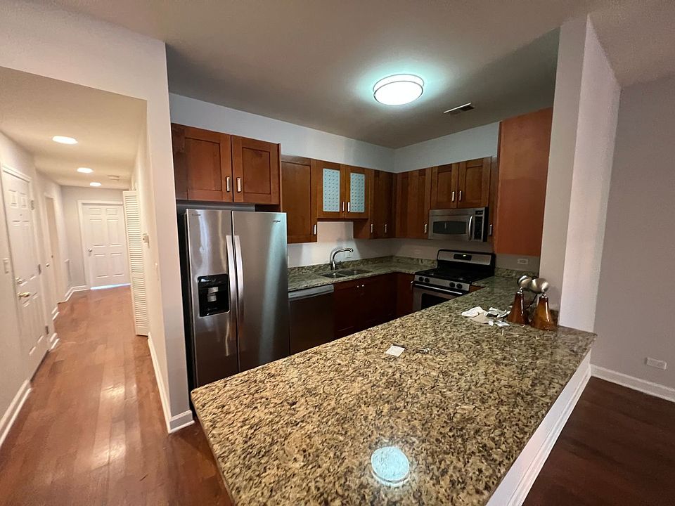 1st image of 1537 N Milwaukee Ave #2