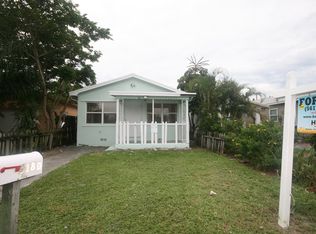 405 S E St, Lake Worth, FL 33460