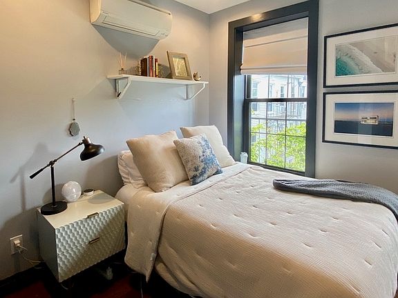 4th image of 121 Kent Ave #3D