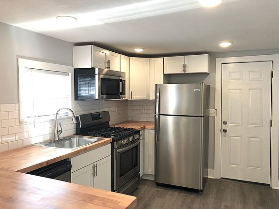 5th image of 444 Hawley Ave APT 2