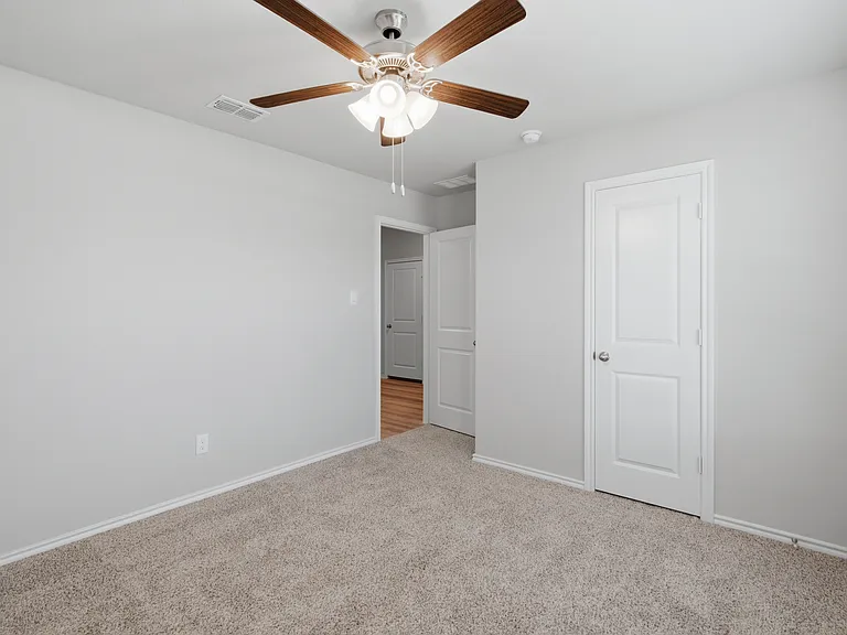 312 Blanco Dr — Photo 17