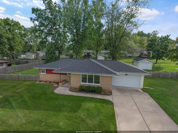 1607 Cormier Rd, Green Bay, WI 54313