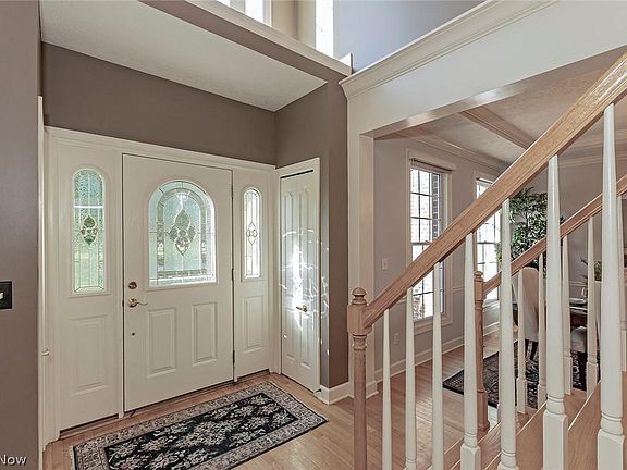 3rd image of 24504 Hedgewood Way