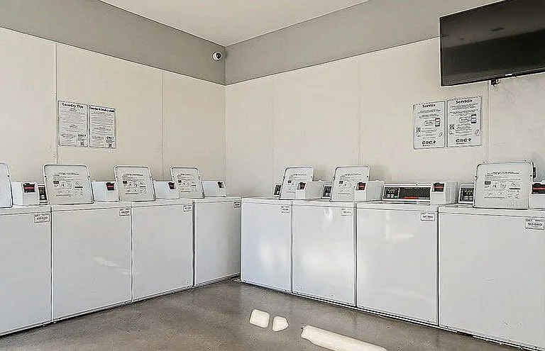 Parq on 5th — Photo 39