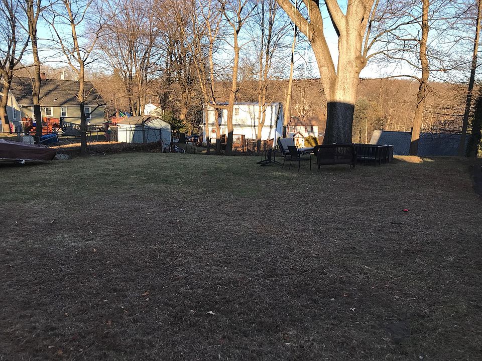 2nd image of 10 Second St