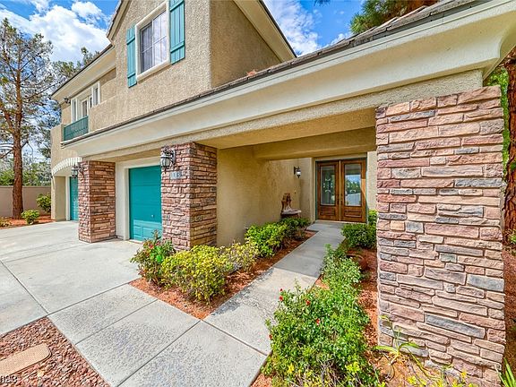 4th image of 1013 Jennis Silver St