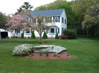 5 Rocky Brook Dr, North Easton, MA 02356