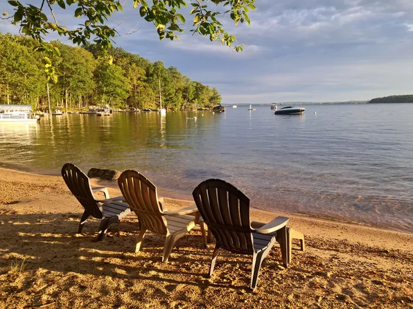 55 Leisure Lane, Frye Island, ME 04071