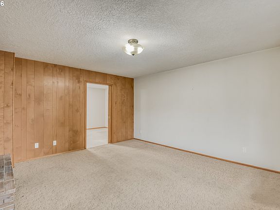 5th image of 6744 SE Molt St