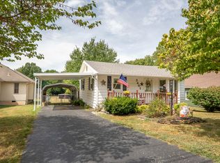 3461 S Barbett Ave, Springfield, MO 65804