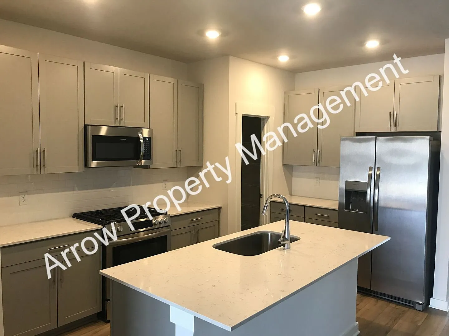 One-Level New Construction in Lebanon! — Photo 2