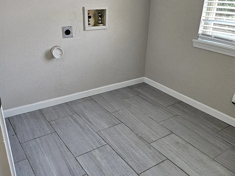 1344 Heidi Dr — Photo 38