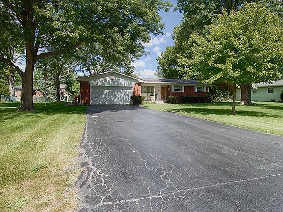 4th image of 6870 Clemdale Ave