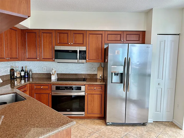 347 N New River Dr E #2309 — Photo 8