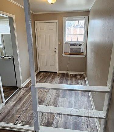 4th image of 529 N Sampson Ave #C5