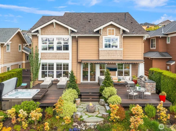 1583 24th Avenue NE, Issaquah, WA 98029