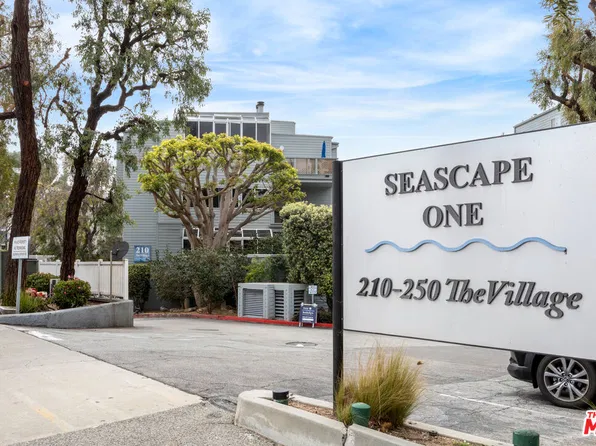 240 The Vlg Unit 102, Redondo Beach, CA 90277