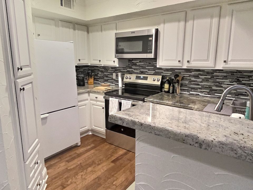 1st image of 3109 Sondra Dr