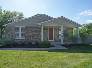 1059 Stratford Ct, Loveland, OH 45140
