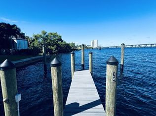 2711 1st St APT 102, Fort Myers, FL 33916